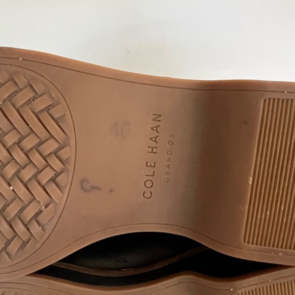 Cole Haan The Go-To Chelsea Boots in Neoprene and Leather, Black, size 6.5B - Picture 4 of 13